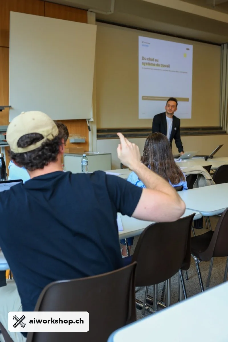 George Raymond-Alshoufi hält Agentic-AI-Training mit aktiver Q&A im Universitäts-Workshop in Lausanne